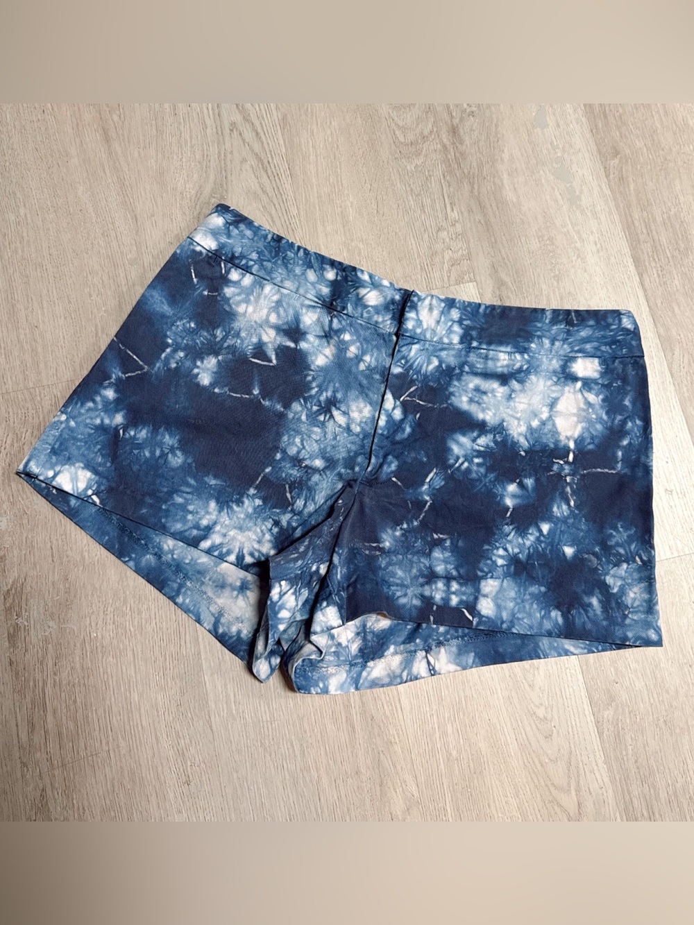 •J.CREW• TIE DYE CHINO SHORTS